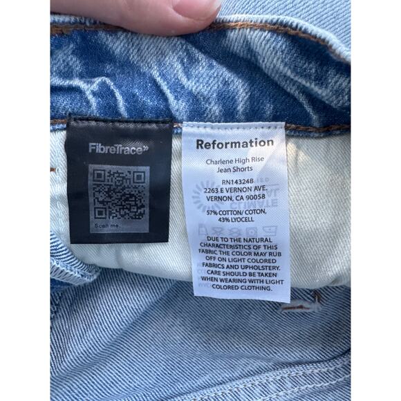 REFORMATION Charlene High Rise Jean Shorts Size 26 - Picture 5 of 6